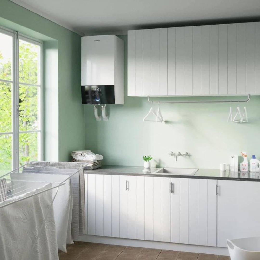 Daikin Altherma 3 H MT W - Taille 12 - Triphasé - Triphasé #EPRA12EW1 + ETBH12E9W