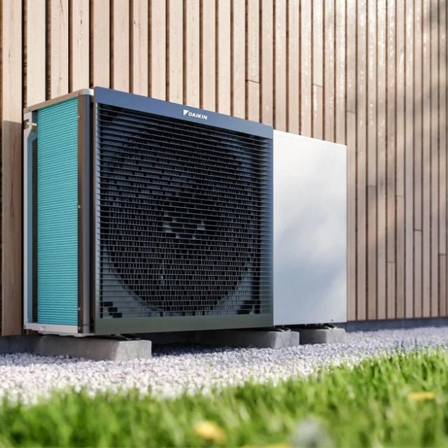 Altherma 3 M - Taille 9 - Réversible 60 °C Triphasé avec résistance 3 kW - Réversible #EBLA09D3W1
