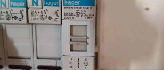 contacteur jour nuit