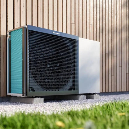 Altherma 3 M - Taille 11 - Réversible 60 °C Triphasé avec résistance 3 kW - Réversible #EBLA11D3W1