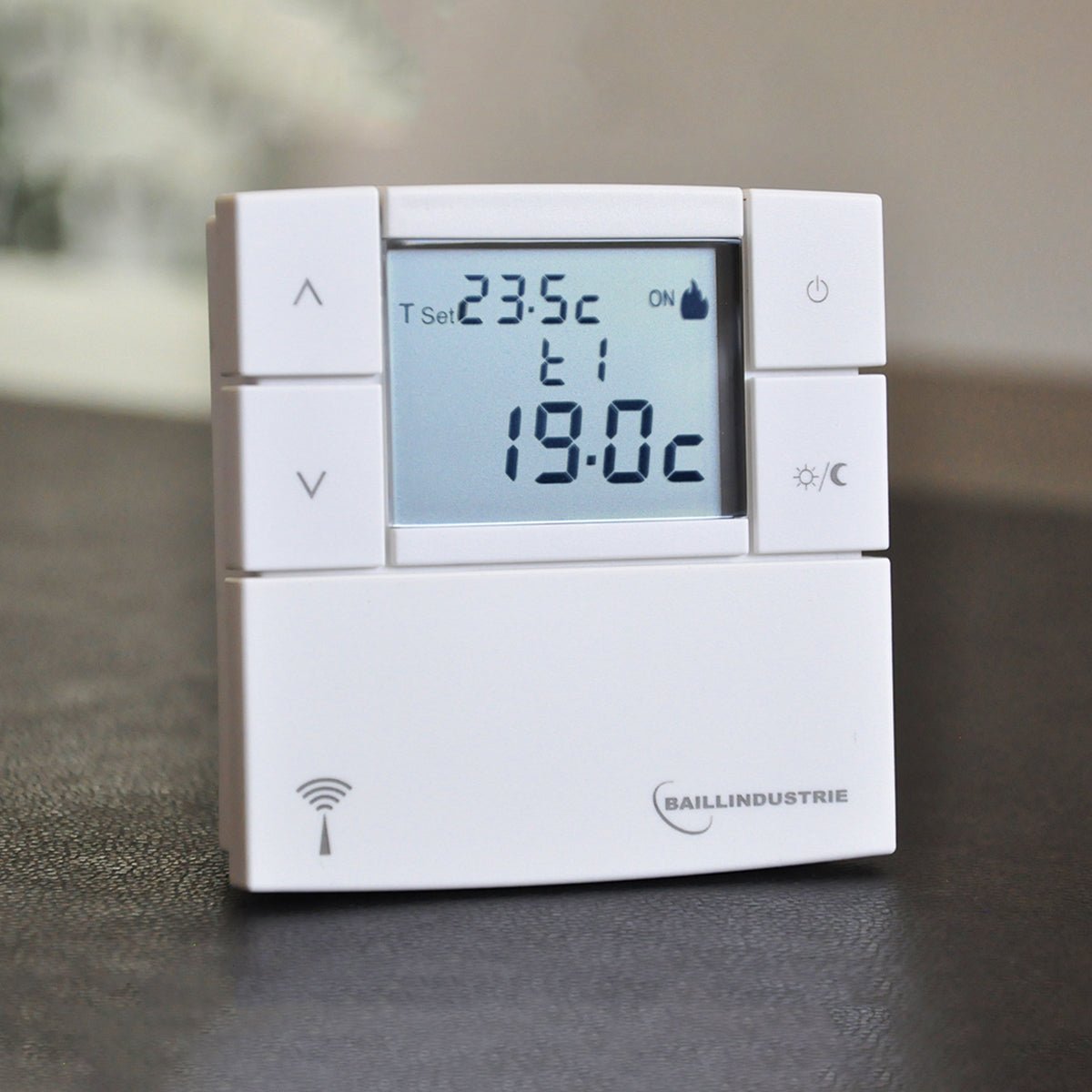 Thermostat digital radio